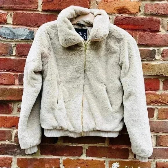 NWT Say What? Beige Faux-Fur Plush Bomber Zip Jacket Size XS - Picture 2 of 13